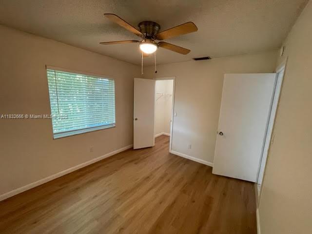 Building Photo - 6802 SW 34th Ct