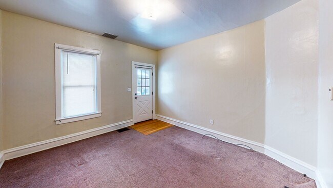 Building Photo - 334/336 N Cliff St