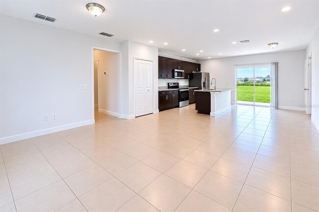 Building Photo - 267 Marion Oaks Golf Rd