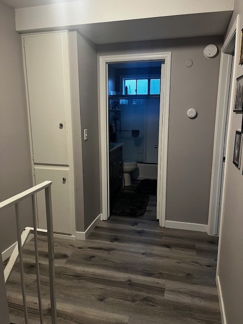 Building Photo - 933 N Cedar St