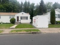 Building Photo - 354 Merritt St