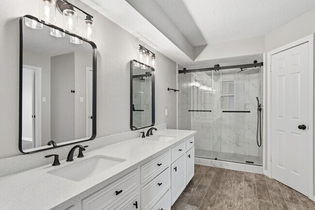 Building Photo - 20222 Prince Creek Dr