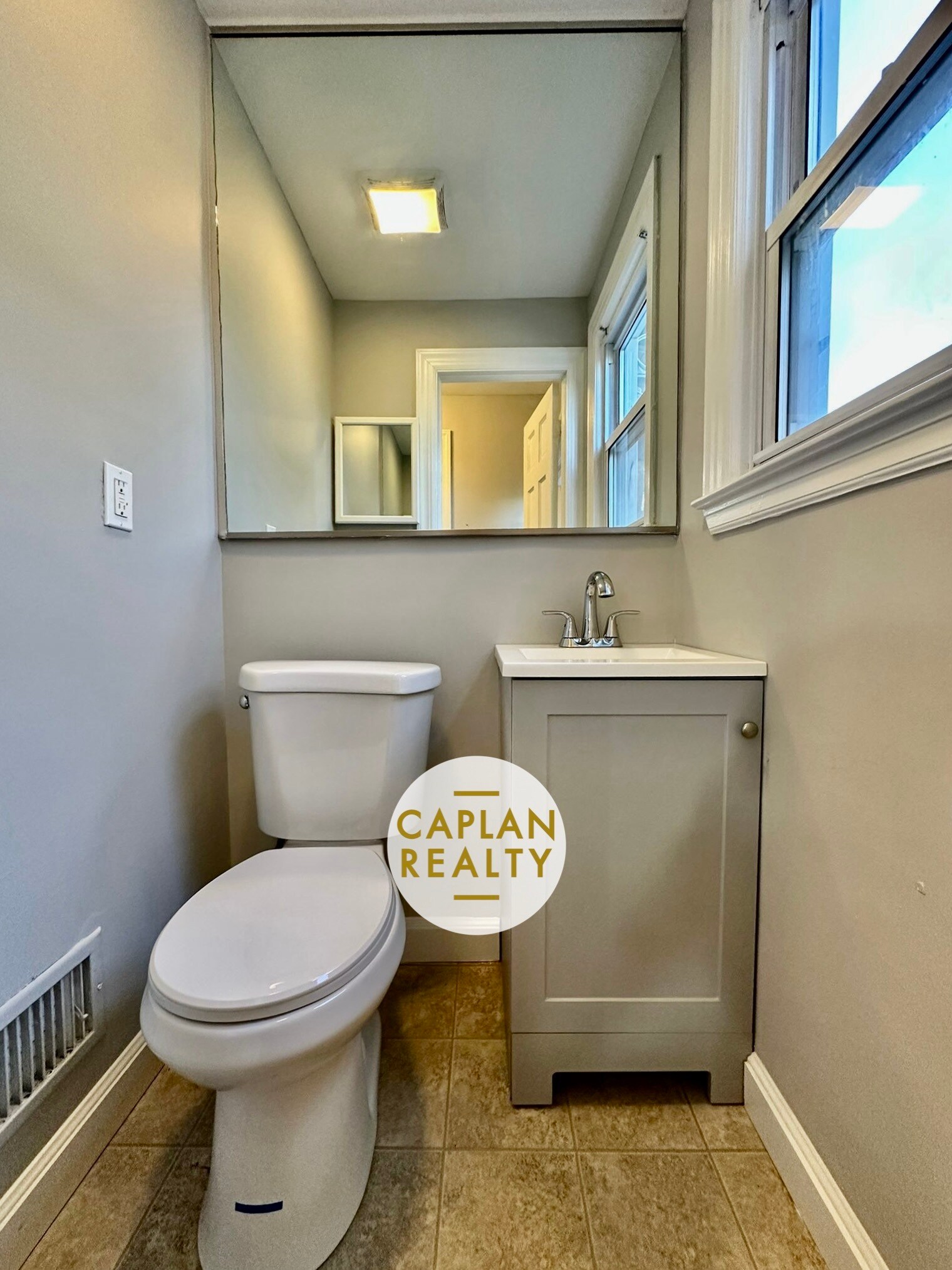 Building Photo - 29 Wellington Rd