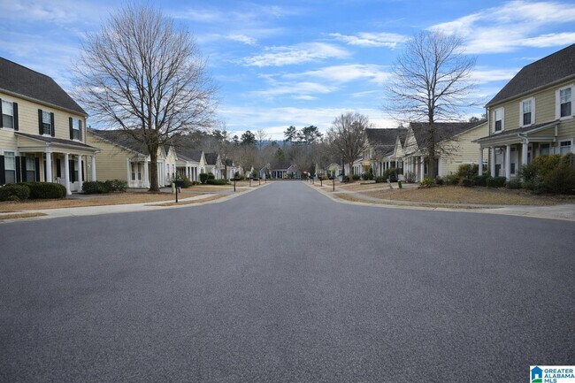 Building Photo - 2017 Kelly Creek Ct