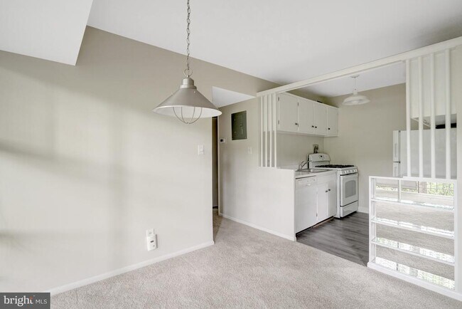 Building Photo - 7717 Donnybrook Ct