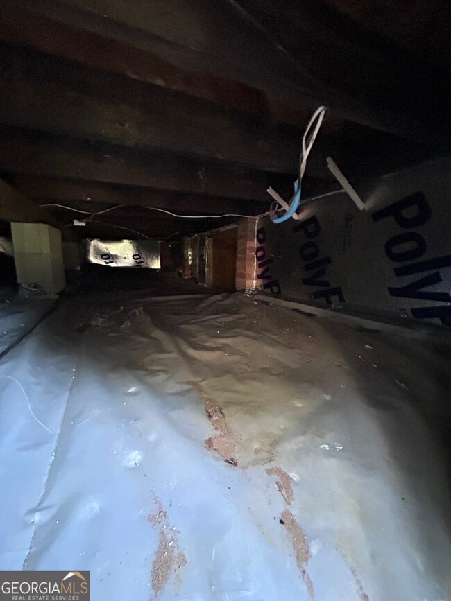 Building Photo - 601 Heard