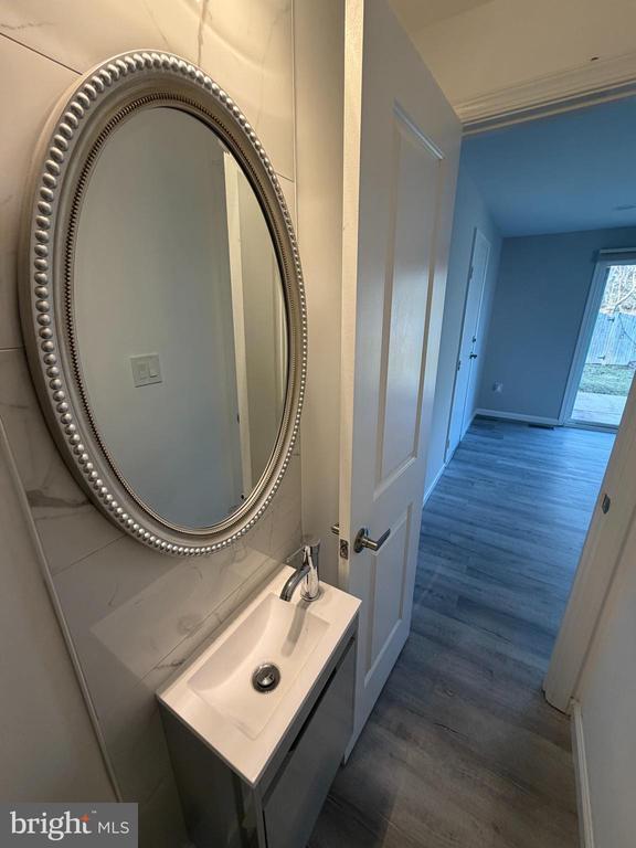 Building Photo - 18948 Quail Valley Blvd