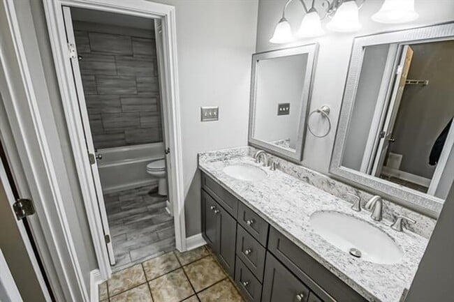 Building Photo - Lovely updated home in Suncrest Subdivision