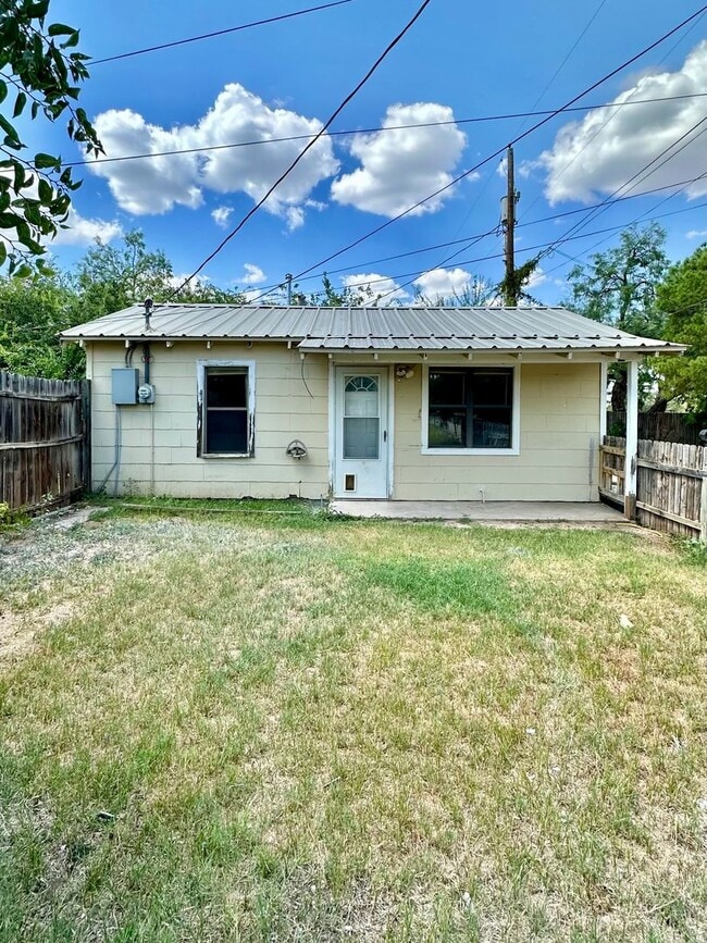 Primary Photo - NOW AVAILABLE - Updated Studio Apartment w...