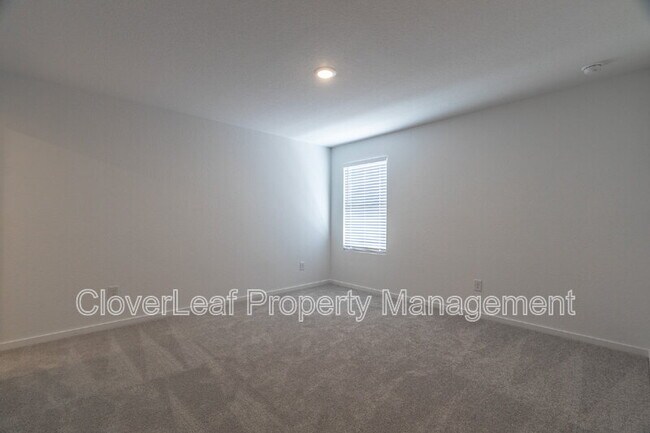 Building Photo - 3338 Gingham Pt