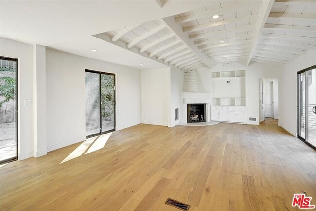 Building Photo - 7450 Palo Vista Dr