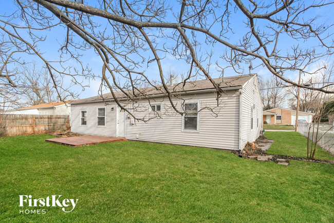 Building Photo - 4797 Klatte Rd