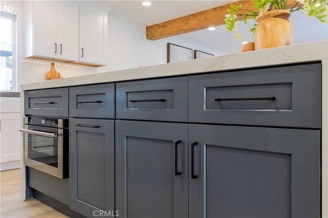 Building Photo - 15271 Yorkshire Ln