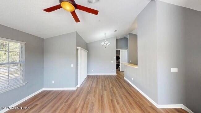 Building Photo - 575 Oakleaf Plantation Pkwy