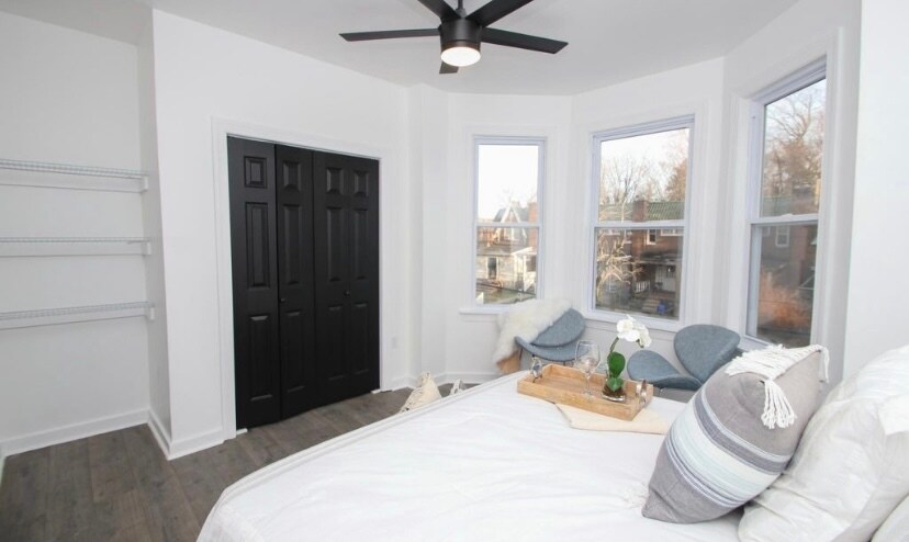 Building Photo - 631 E Locust Ave