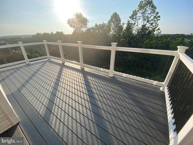 Building Photo - 74 Short Branch Rd