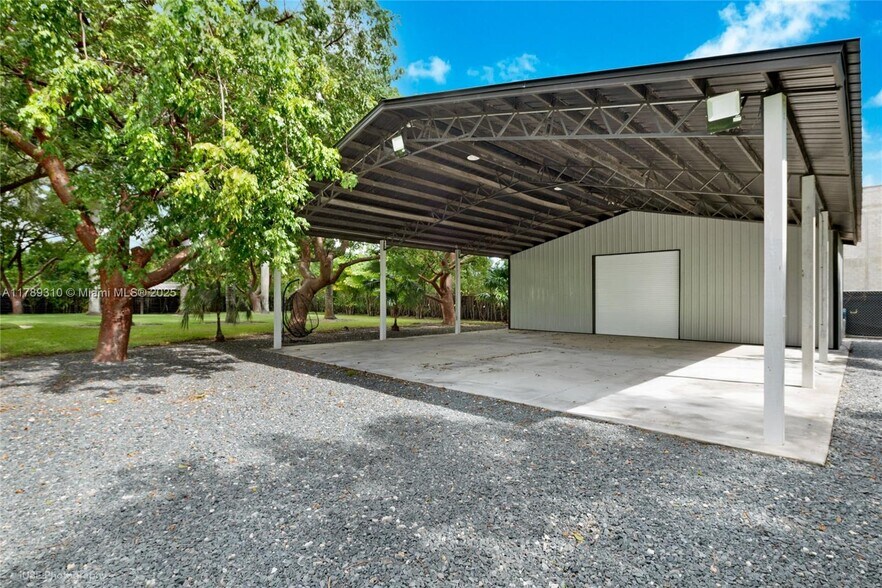 Building Photo - 24655 SW 122nd Ave
