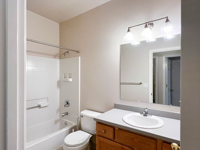 Building Photo - 6733 Snow Goose Cir