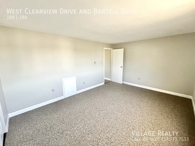 Building Photo - Newly-renovated 1-Bed Convenient to I-83 &...