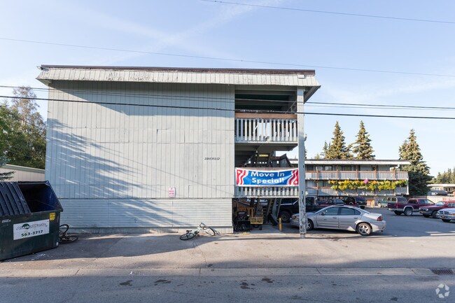 Building Photo - 2805 W 31st Ave