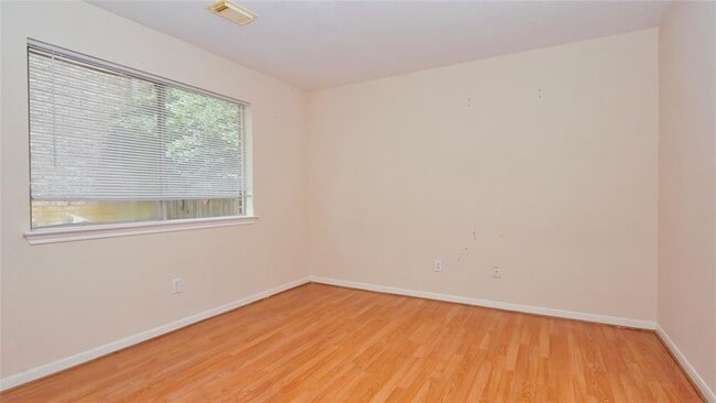 Building Photo - 1443 Grand Falls Dr