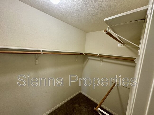 Building Photo - 1507 Avery Elissa Ln