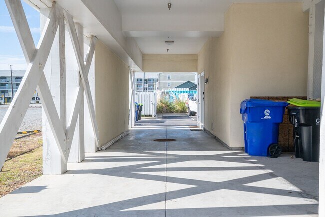 Building Photo - ENJOY OCEAN BREEZES FROM THIS FURNISHED OFF-SEASON OCEAN VIEW CONDO W/BALCONIES