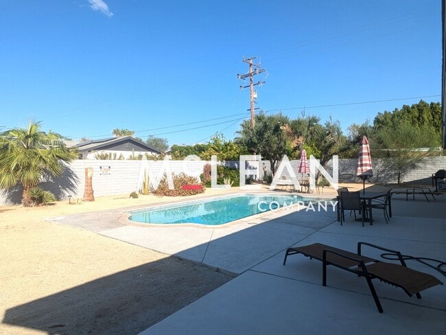 Building Photo - Desirable 3 bedroom home with Pool