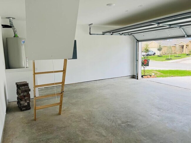 Building Photo - 17731 Grv Hl Dr