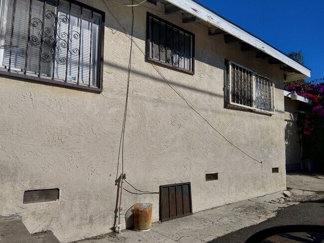 Building Photo - Mathis 8032-36 McKinley