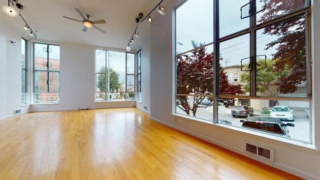 Building Photo - 1603 18th St