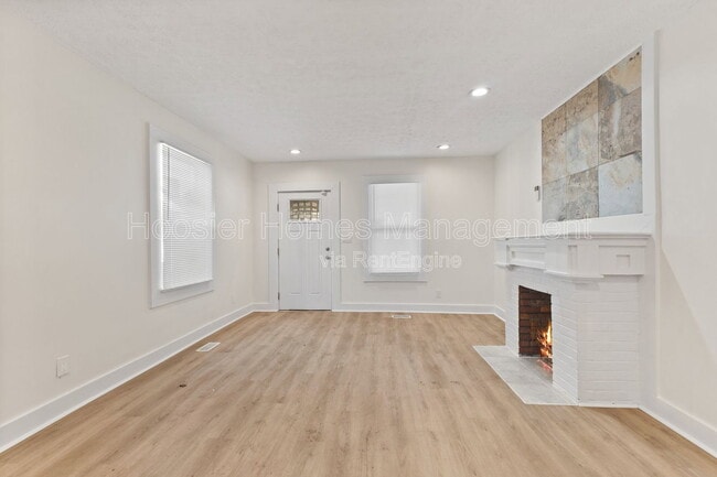 Building Photo - 2920 Ruckle St