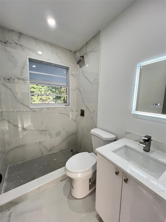 Building Photo - 15741 NW 38th Pl