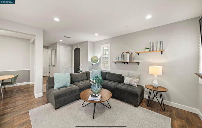 Building Photo - 110 Elworthy Ranch Dr