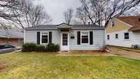 Building Photo - 2 Bed Home in Beaverdale area (Available March 15th)