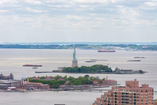 Building Photo - 88 Morgan St