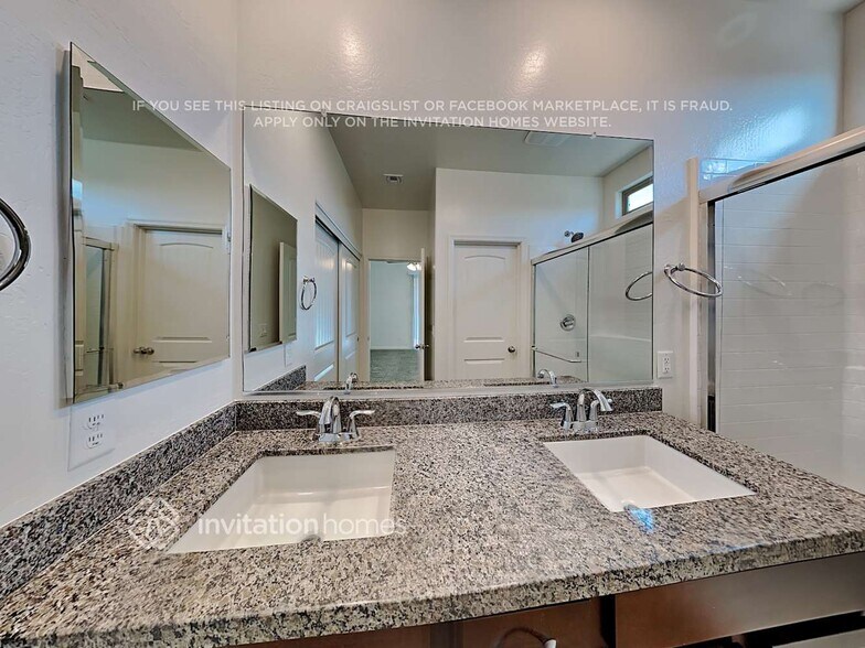 Building Photo - 17169 W Diana Ave