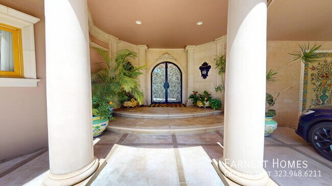 Building Photo - 1831 Loma Vista Dr