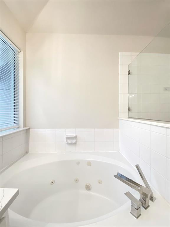 Building Photo - 54 Alderon Woods Pl