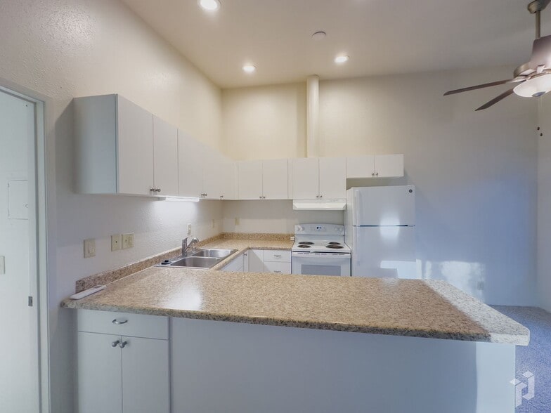 Interior Photo - Rosewood Apartments