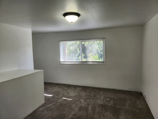 Building Photo - Occupied, do not disturb tenants.  Naches ...