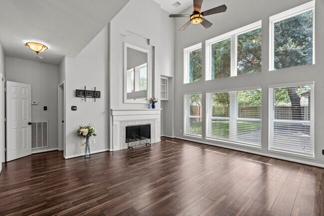 Building Photo - 2210 Bay Haven Way