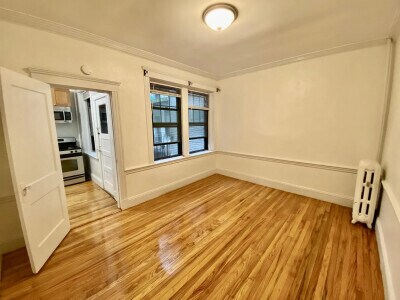 Building Photo - 59 Lanark Rd