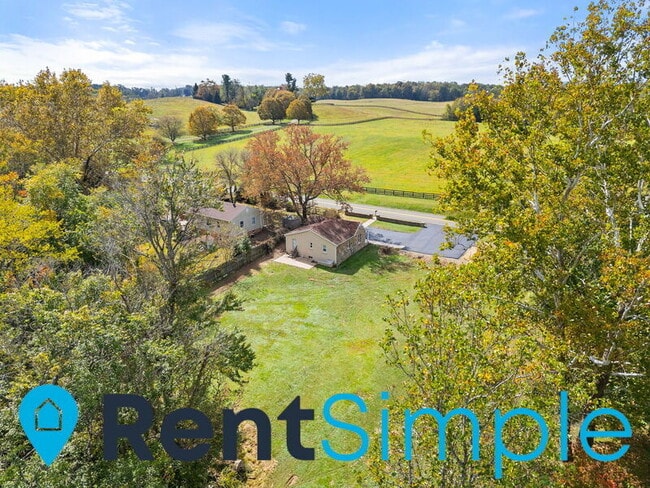 Building Photo - 6733 Leeds Manor Rd