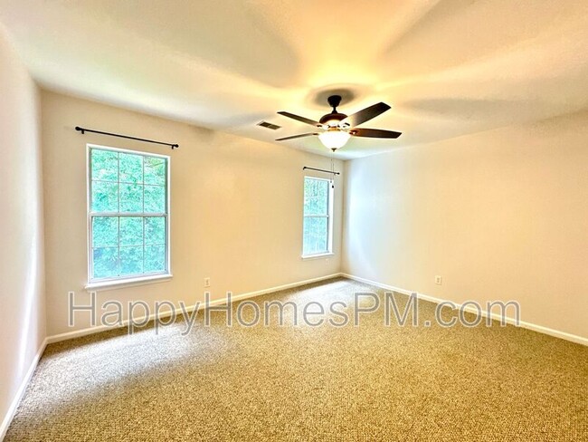 Building Photo - 5400 Greggs Landing
