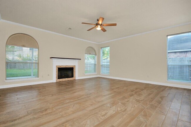 Building Photo - 20210 Black Canyon Dr