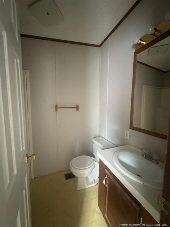 Building Photo - 153 Oak St