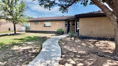 Building Photo - 1706 Emerald Ave