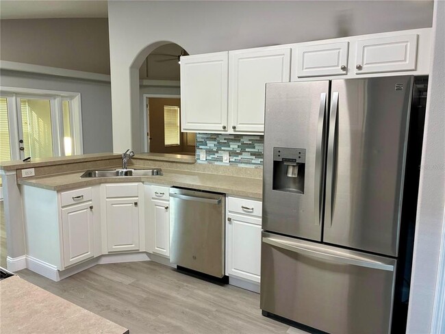 Building Photo - 951 Vindale Rd