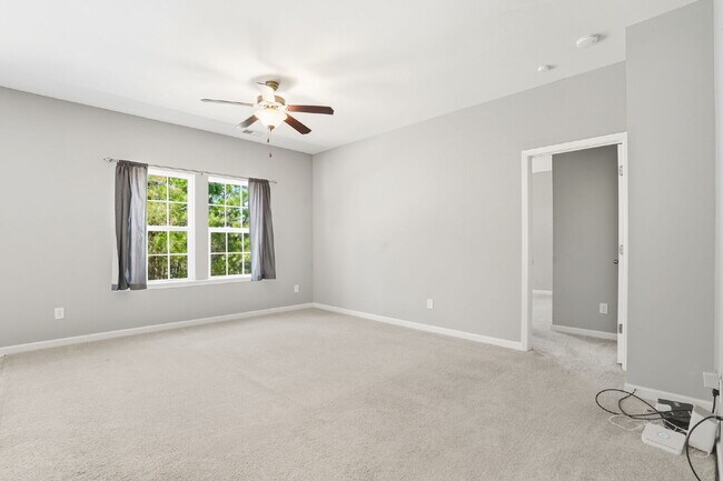 Building Photo - "Charming 3-Bed Oasis with 2 Full Baths in Ladson - 1,283 Sq Ft of Comfort!"